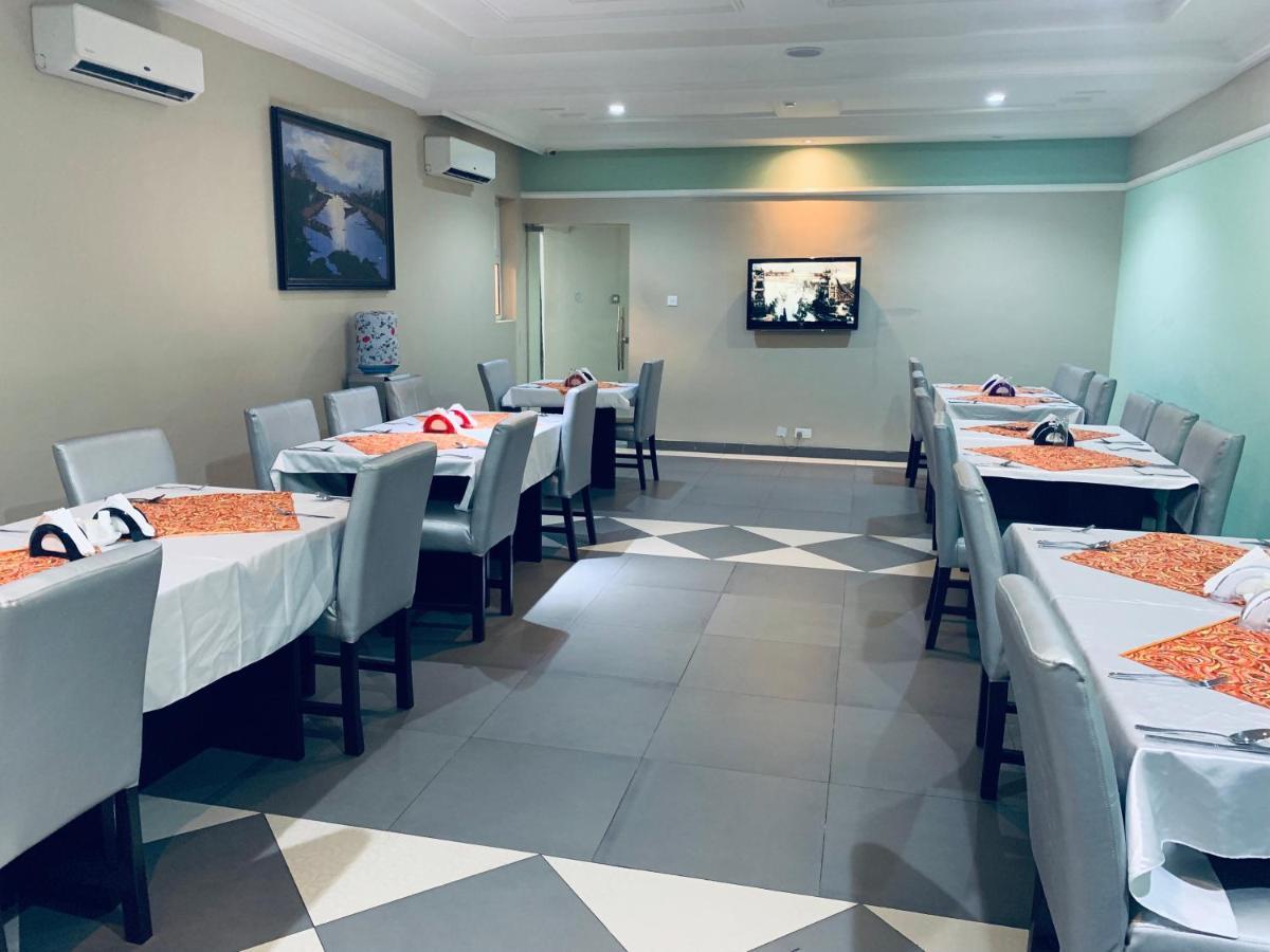 Msquare Hotel Gra Ikeja Esterno foto