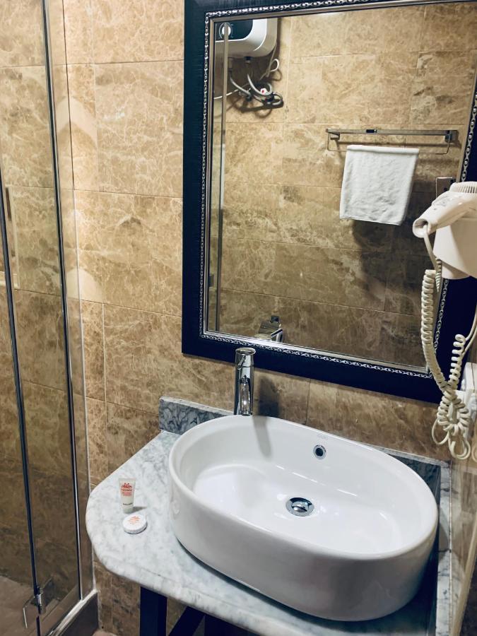 Msquare Hotel Gra Ikeja Esterno foto