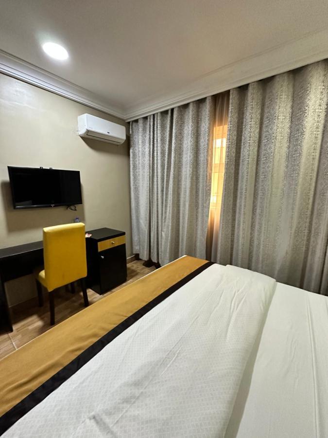 Msquare Hotel Gra Ikeja Esterno foto