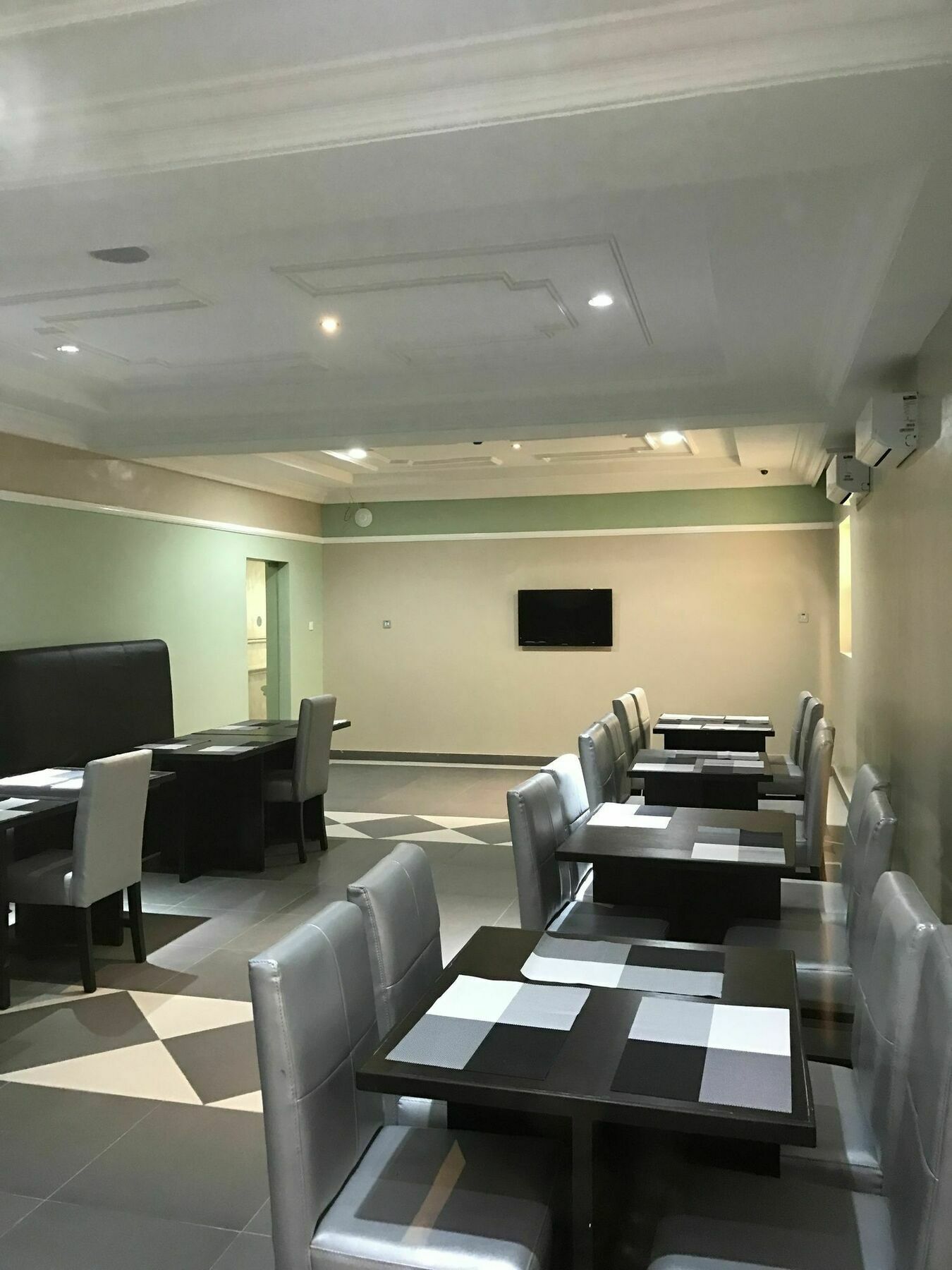 Msquare Hotel Gra Ikeja Esterno foto