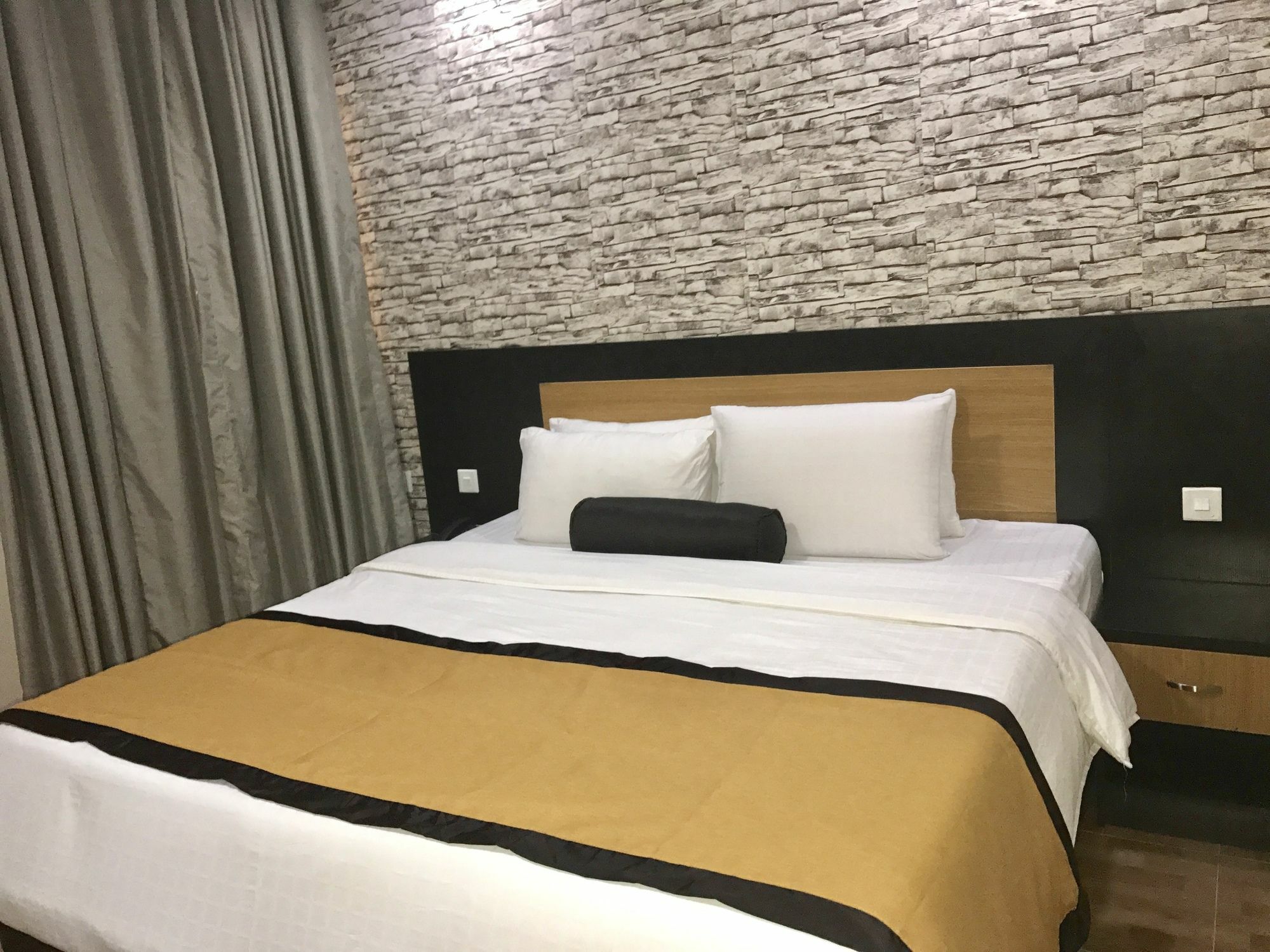 Msquare Hotel Gra Ikeja Esterno foto